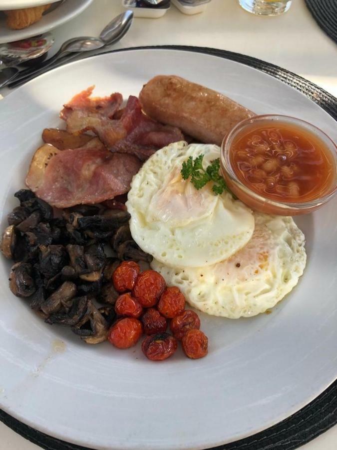 8 On Acacia Guesthouse Bedfordview 外观 照片